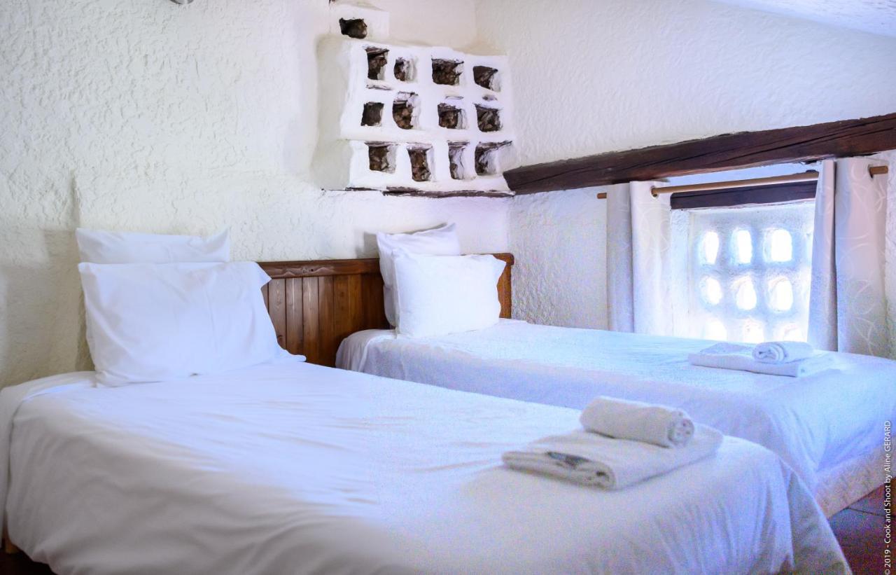Auberge Lo Robur Roure Exterior photo